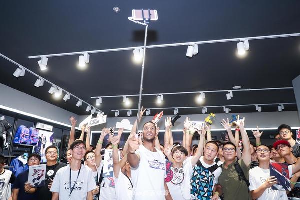 迪马：热那亚冬窗无意出售弗伦德鲁普，已告知其经纪人