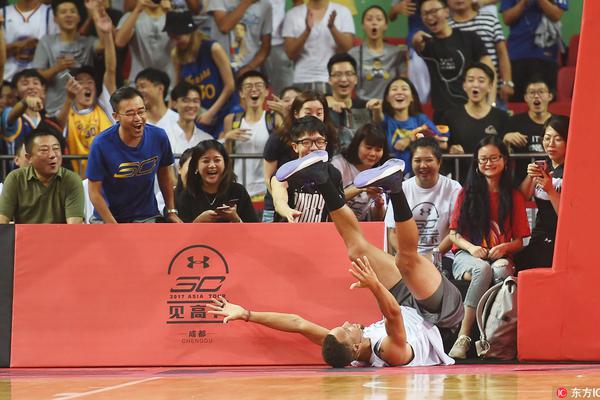 张颂文对高叶“开黄腔”？负面绯闻接连发酵，张颂文是时候回应了