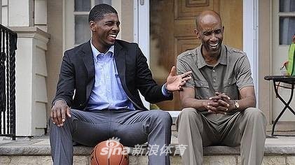 [流言板]梅尔顿将在篮网身穿8号球衣，上一位篮网8号是崔永熙