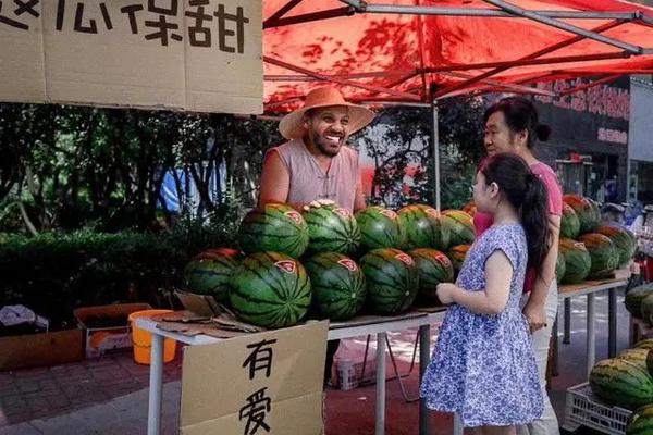 机关事业单位工资上涨明确，2025年1月按新标准发放，哪些人多涨
