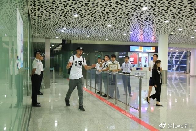 內(nèi)維爾：維爾茨真貴啊但斯洛特配得上，他等了一年才簽一名球員