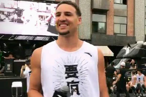 [流言板]马祖拉：怀特是名大场面球员，比赛需要什么他就能带来什么